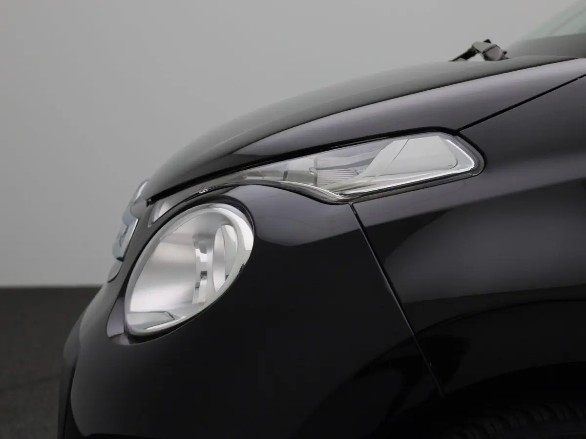 1.0 VTi Feel | AIRCO | BLUETOOTH | SPEED LIMITER | MULTIFUNCTIONEEL STUURWIEL |