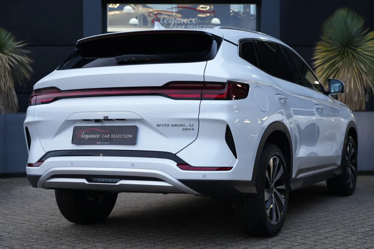 1.5 DM-i FWD Comfort | PHEV | 120KM | PANO | 360° Camera | HUD | BYD SEAL U 1.5 DM-i PHEV Comfort met 218 PK, Plug-in hybride 120km actieradius, Panoramadak, Head-Up Display, 360° camera, 