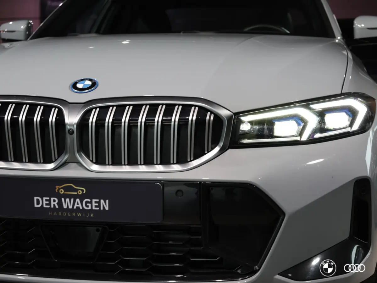 330E M Sport Edition 22KW / 360 CAMERA / ACC / HEAD UP / EL STOELEN / KEYLESS ENTRY-START