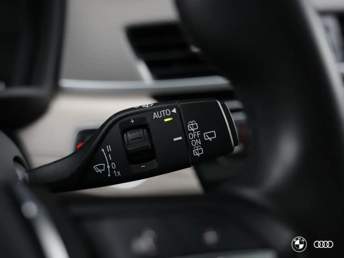 sDrive18i M Sport / HEAD-UP / PANORAMADAK / HIFI / TREKHAAK AFN / 19"