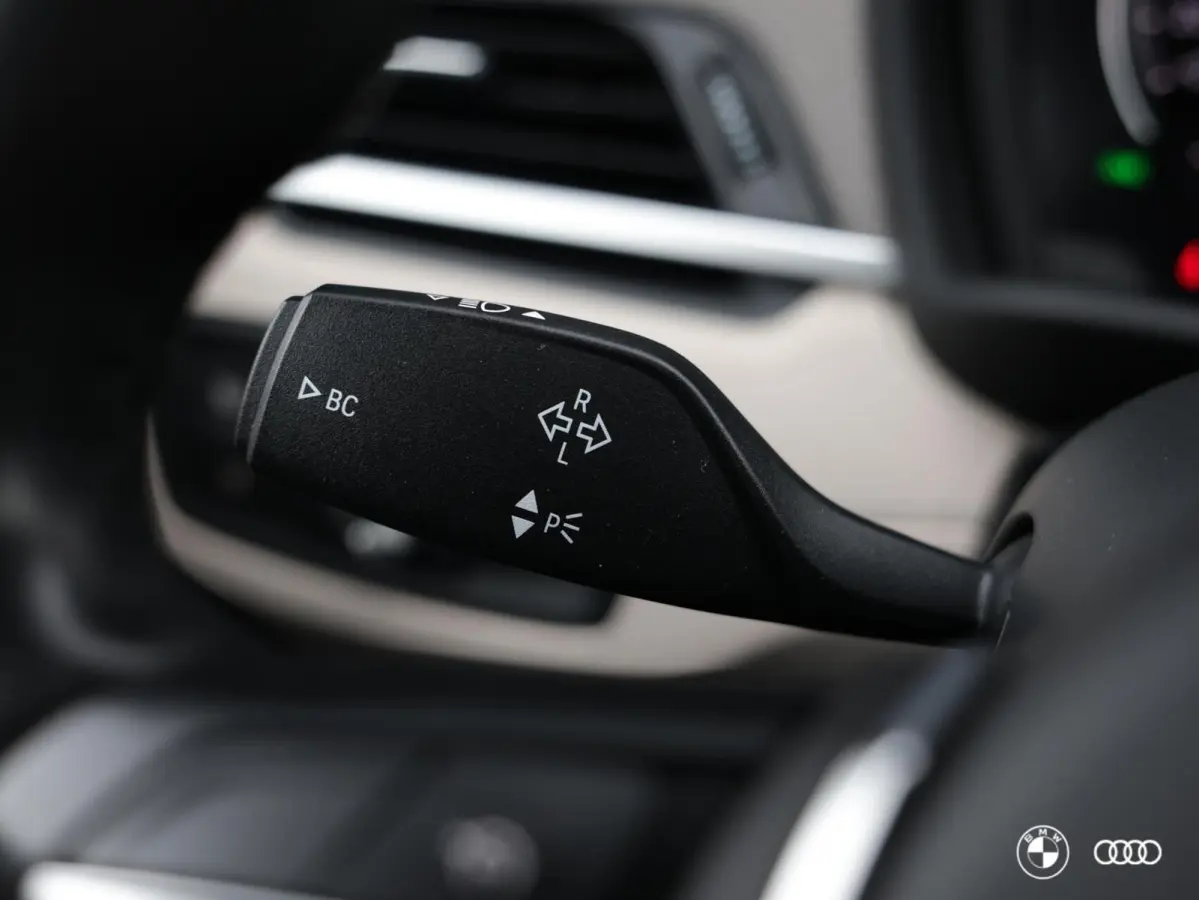 sDrive18i M Sport / HEAD-UP / PANORAMADAK / HIFI / TREKHAAK AFN / 19"