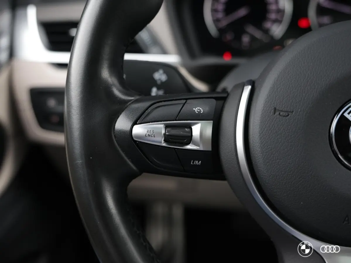 sDrive18i M Sport / HEAD-UP / PANORAMADAK / HIFI / TREKHAAK AFN / 19"