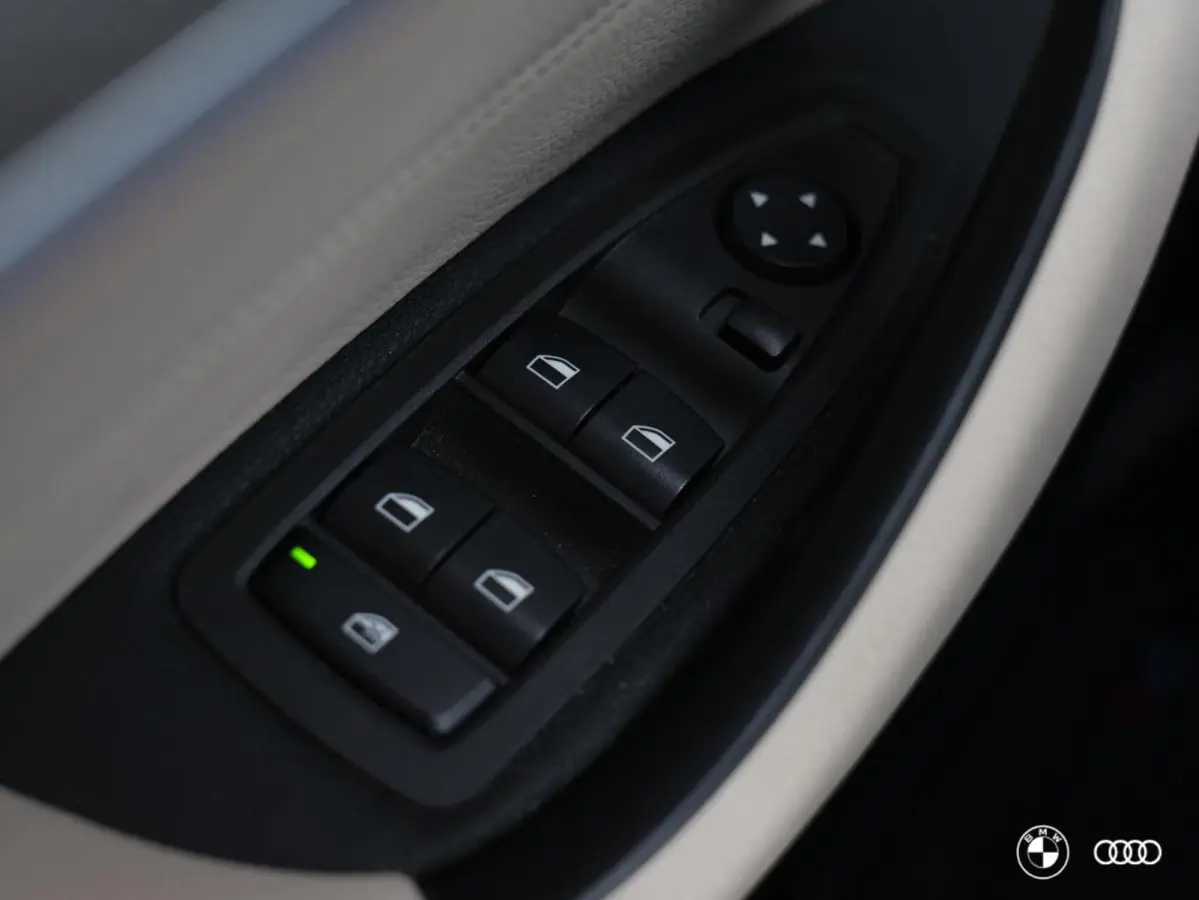sDrive18i M Sport / HEAD-UP / PANORAMADAK / HIFI / TREKHAAK AFN / 19"