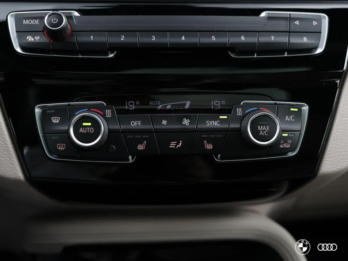 sDrive18i M Sport / HEAD-UP / PANORAMADAK / HIFI / TREKHAAK AFN / 19"
