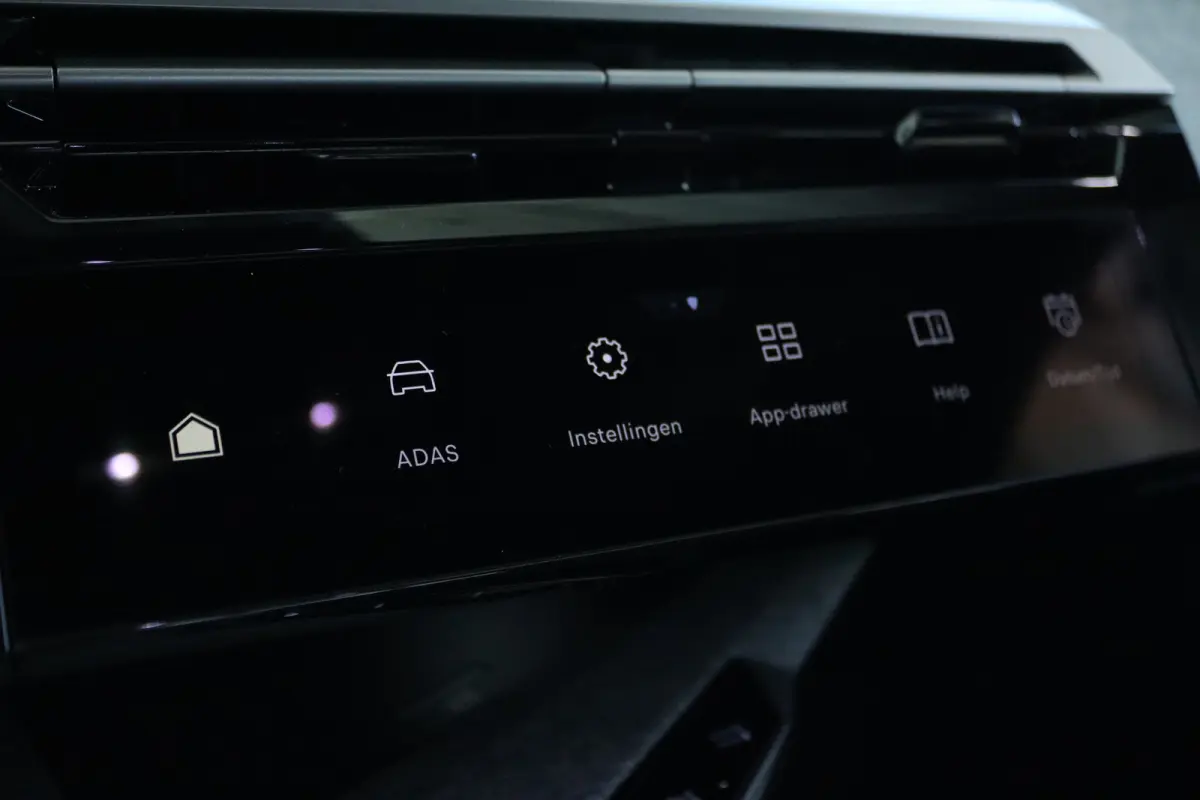 1.2 Hybrid 145 Allure DEMO DEAL | 8 Jaar Garantie | Cruise Crontrol | Stoelverwarming | Navi | Carplay | Camera | AGR | Climate | Keyless | LED