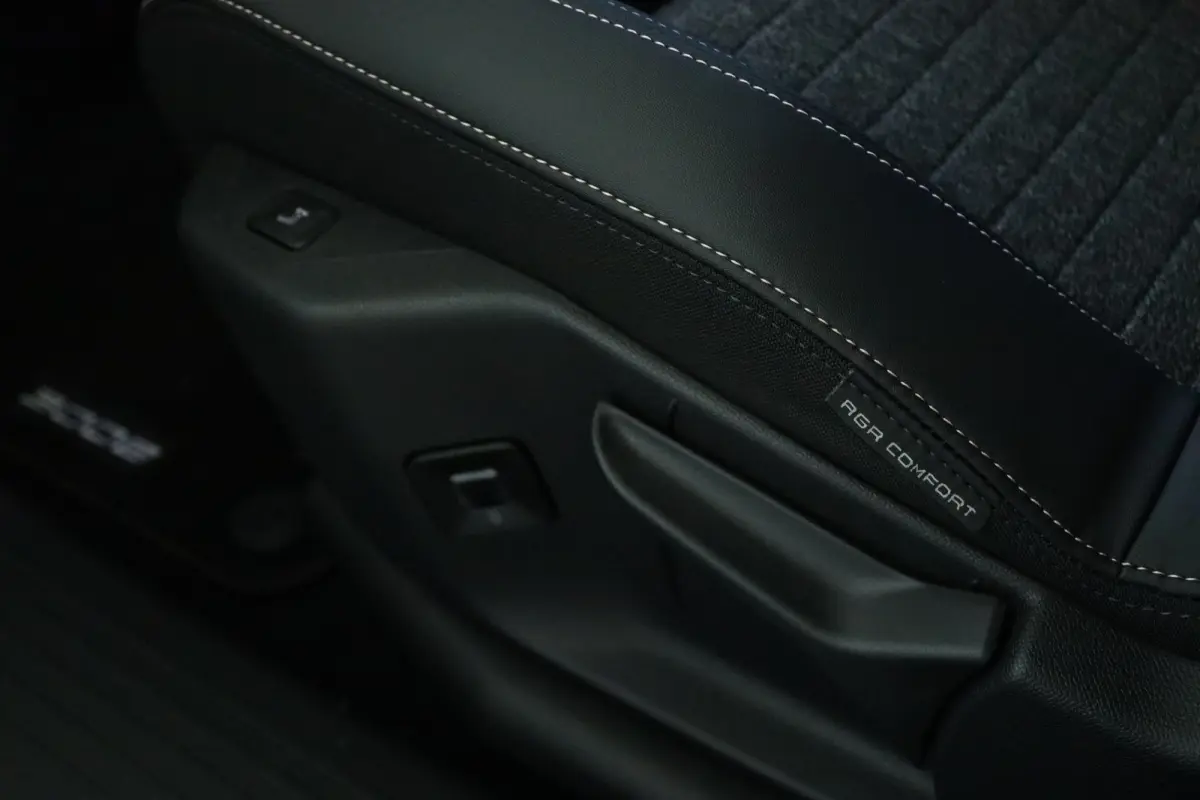 1.2 Hybrid 145 Allure DEMO DEAL | 8 Jaar Garantie | Cruise Crontrol | Stoelverwarming | Navi | Carplay | Camera | AGR | Climate | Keyless | LED