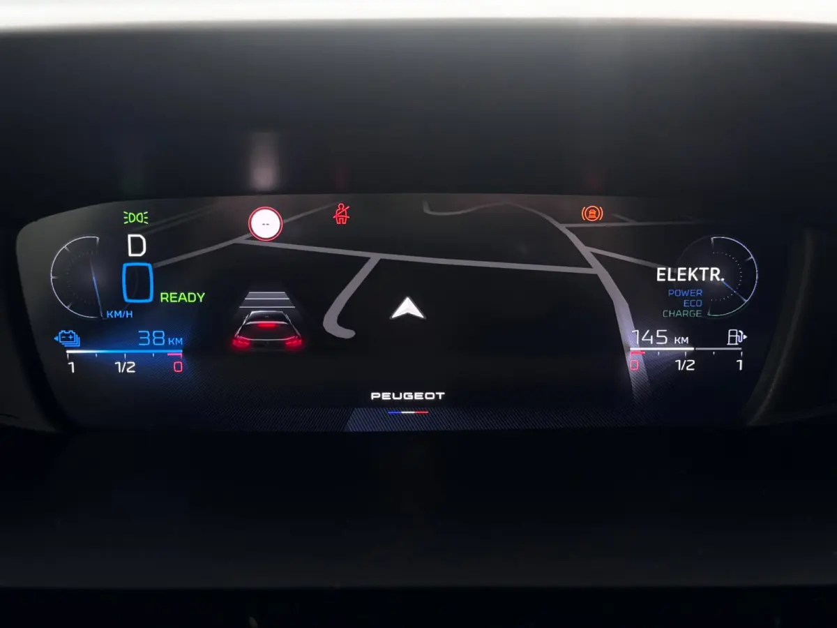 1.6 Plug-in Hybrid 180 GT | Alcantara + Memory | Winter Pack | Camera | Adaptive Cruise