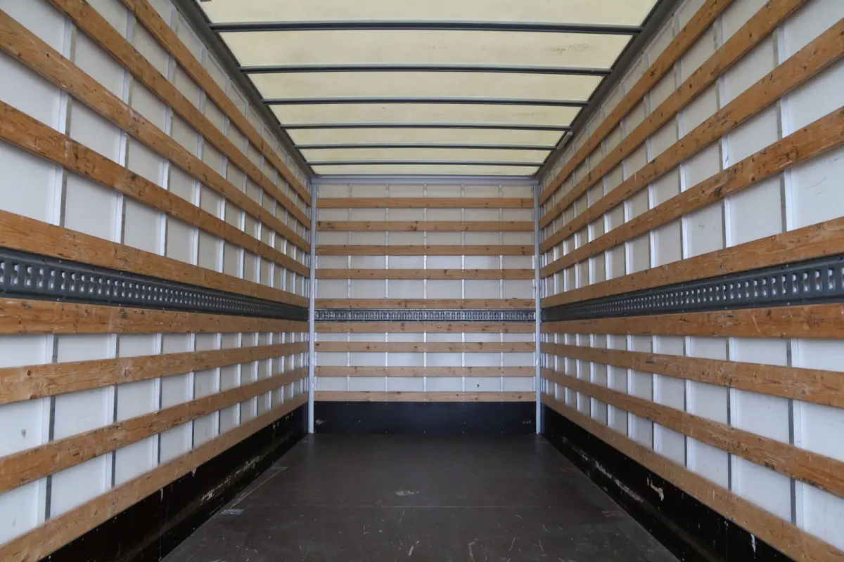 40C18 | Aut. | BE / Clixtar | N1 | 2850KG laadvermogen..