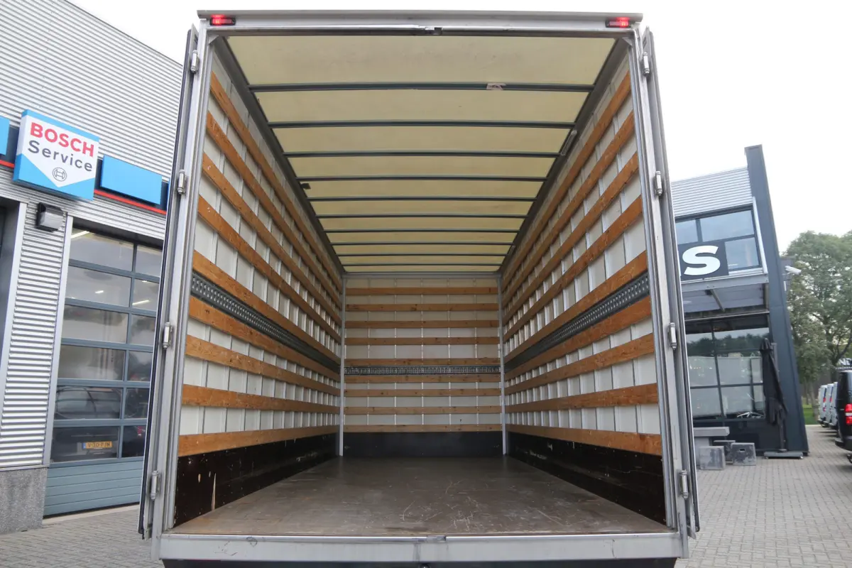 40C18 | Aut. | BE / Clixtar | N1 | 2850KG laadvermogen..