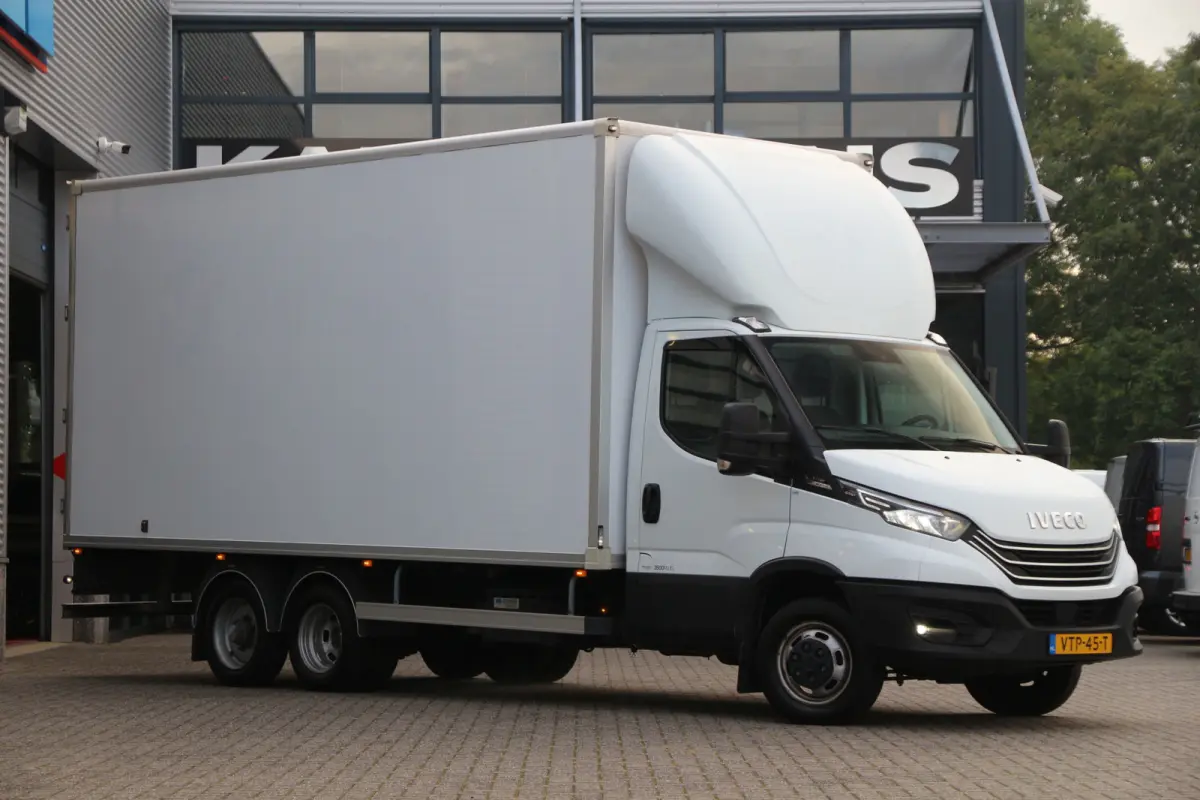 40C18 | Aut. | BE / Clixtar | N1 | 2850KG laadvermogen..
