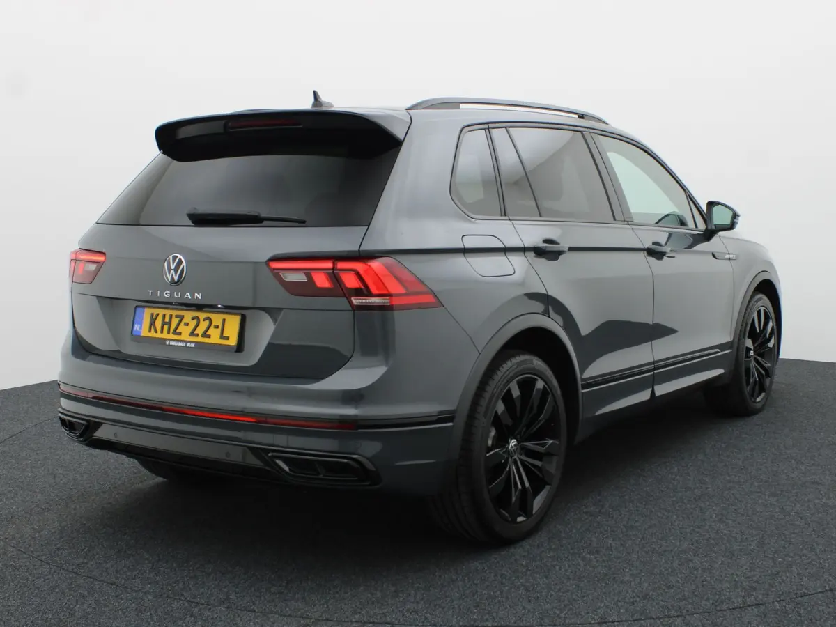 1.5 TSI R-Line Business+ | Trekhaak wegkl. | 20" | Elk. A-klep | IQ Light | Camera | Prijs Rijklaar!!