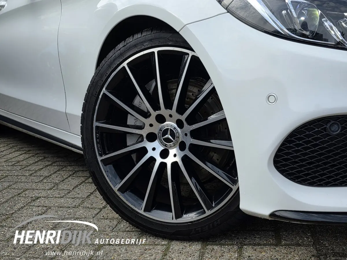 250 Premium Plus AMG Pano / 360 Camera / Trekhaak / Leder