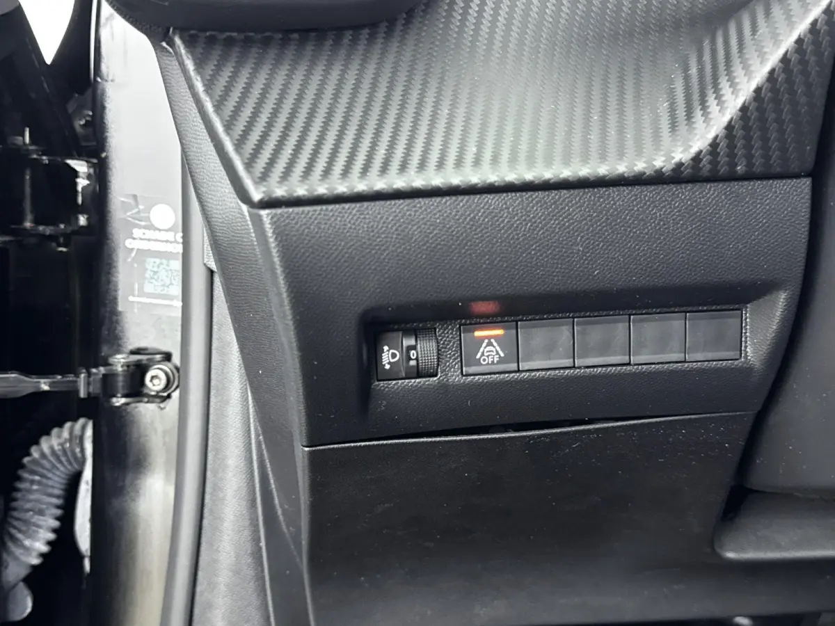 136 pk 50 kWH EV Allure Pack | ACCU 93% | Navigatie | Camera | Carplay | Achter Ramen Getint |