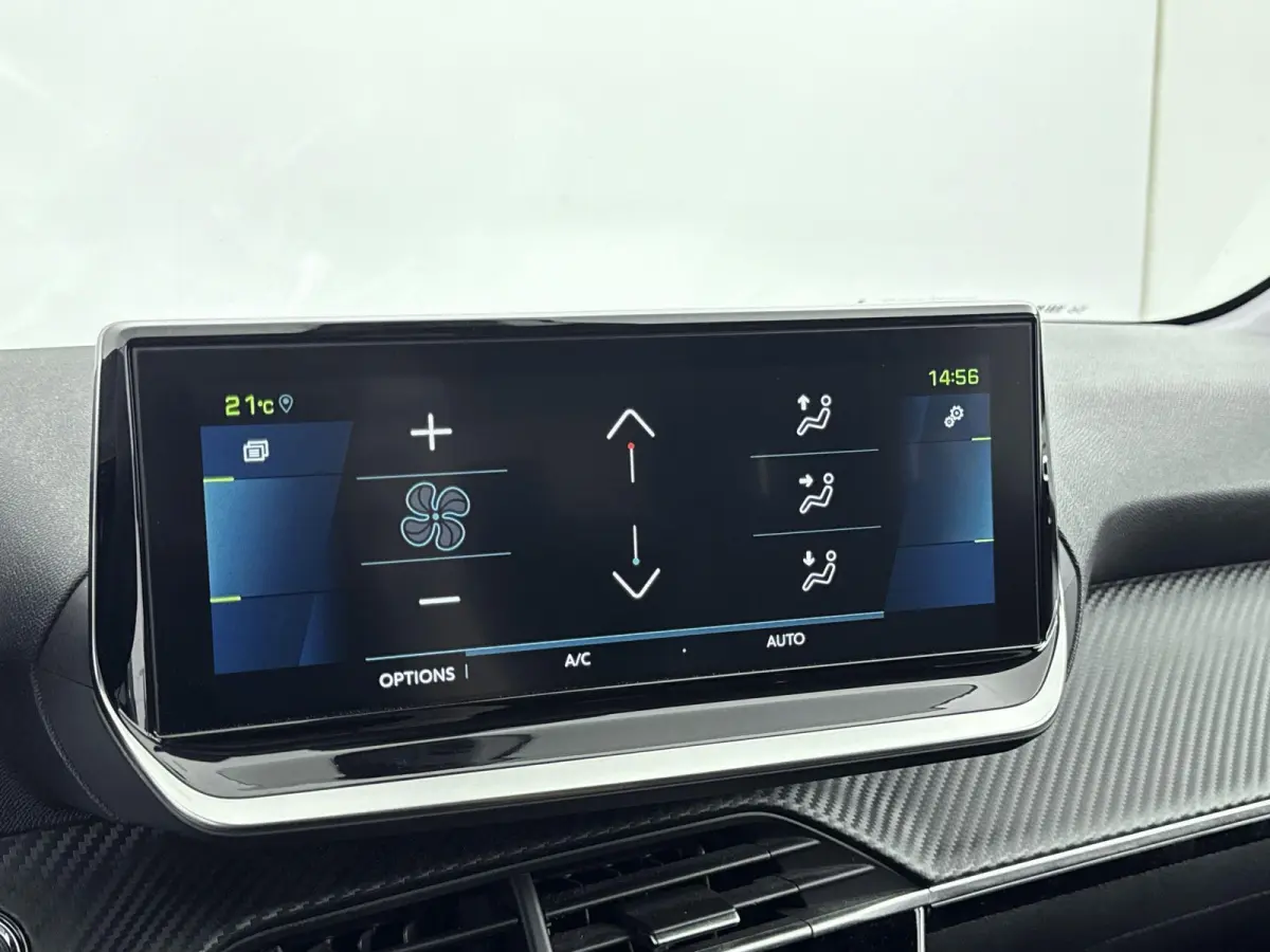 136 pk 50 kWH EV Allure Pack | ACCU 93% | Navigatie | Camera | Carplay | Achter Ramen Getint |