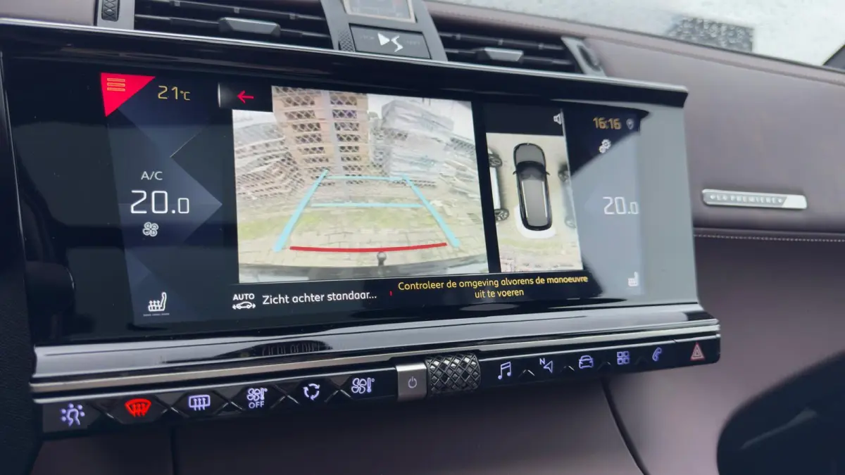 1.6 La Premiere | Focal premium audio | Trekhaak | 225 pk | Pannorama dak | Apple Carplay/ Android Auto |