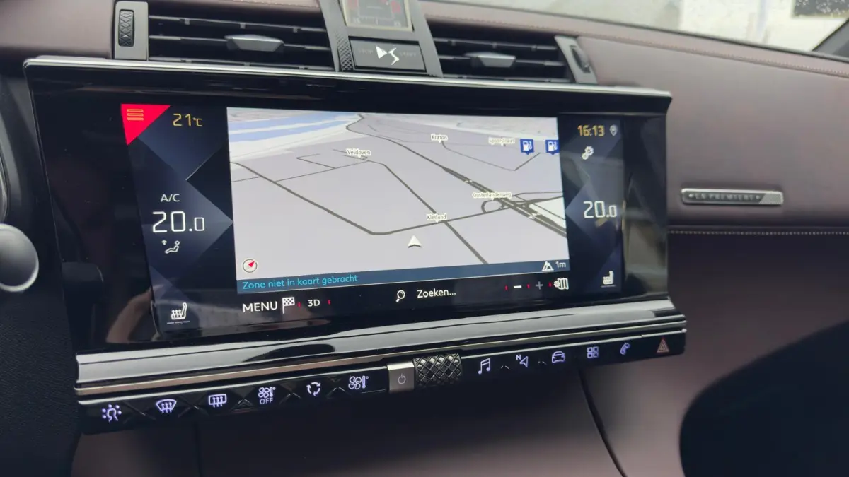 1.6 La Premiere | Focal premium audio | Trekhaak | 225 pk | Pannorama dak | Apple Carplay/ Android Auto |