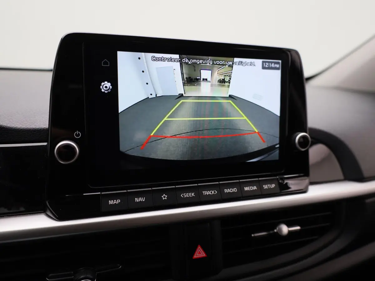 1.0 DPi DynamicPlusLine | ACHTERUITRIJCAMERA | APPLE CARPLAY - ANDROID AUTO | AIRCO | MULTIFUNCTIONEEL STUURWIEL |