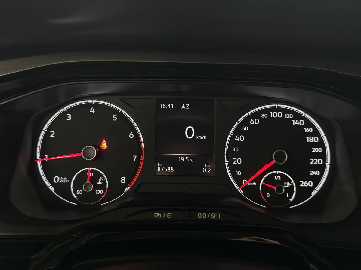 TSI 95PK COMFORTLINE BUSINESS CARPLAY/ACC/PDC/NAVIGATIE