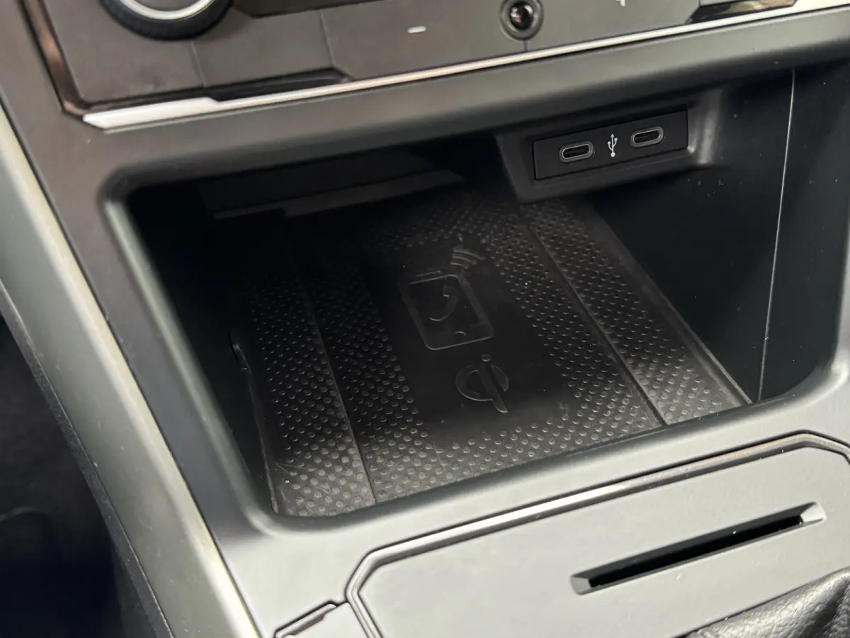 TSI 95PK COMFORTLINE BUSINESS CARPLAY/ACC/PDC/NAVIGATIE