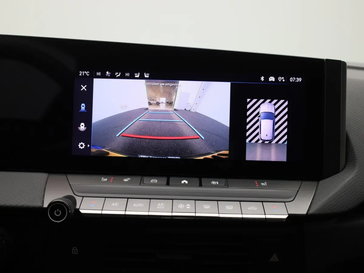 1.2 Business Elegance | WORDT VERWACHT | AUTOMAAT | ACHTERUITRIJCAMERA | APPLE CARPLAY - ANDROID AUTO | STOELVERWARMING | STUURWIELVERWARMING | CLIMATE CONTROL | ADAPTIVE CRUISE CONTROL |