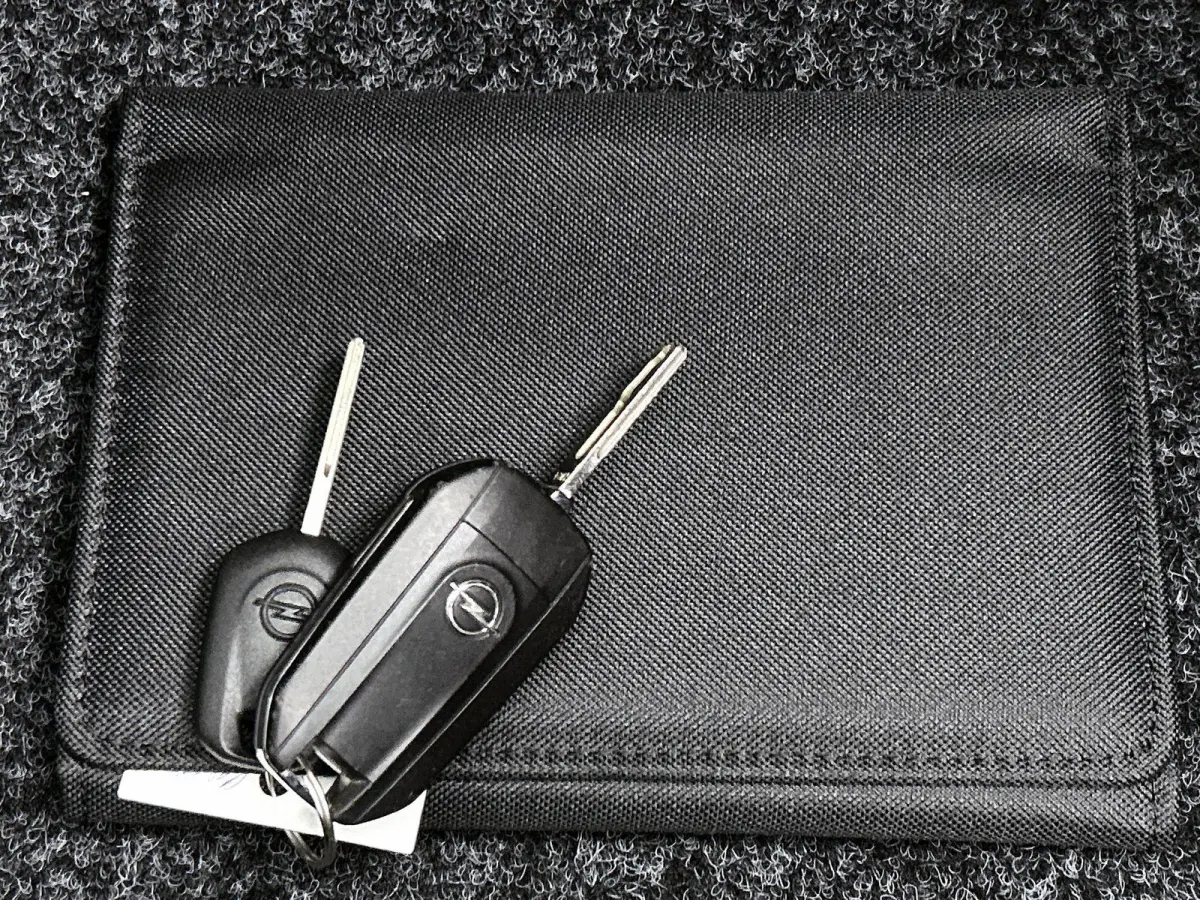 1.2 Edition | BLUETOOTH | AIRCO | LANE ASSIST | CRUISE CONTROL | MULTIFUNCTIONEEL STUURWIEL | 5-DEURS | RADIO |