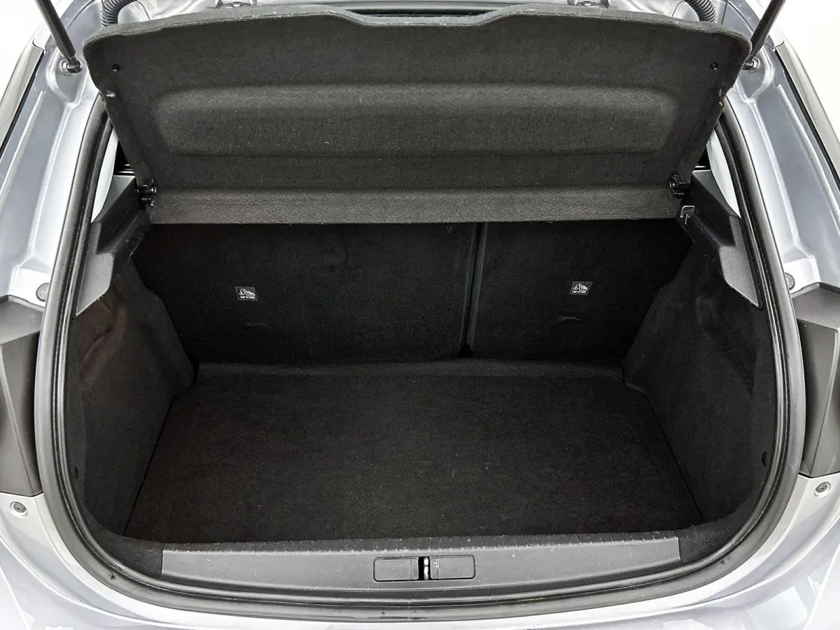 1.2 Edition | BLUETOOTH | AIRCO | LANE ASSIST | CRUISE CONTROL | MULTIFUNCTIONEEL STUURWIEL | 5-DEURS | RADIO |