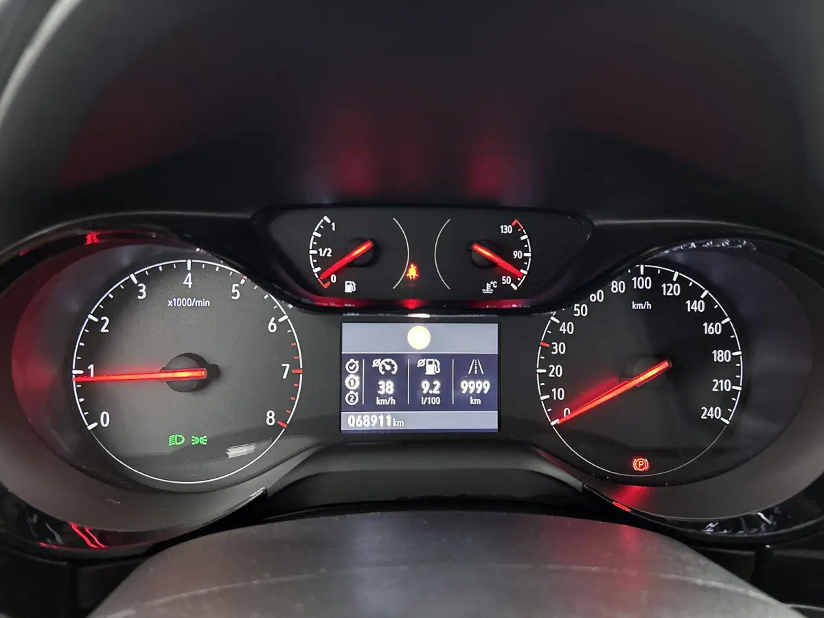 1.2 Edition | BLUETOOTH | AIRCO | LANE ASSIST | CRUISE CONTROL | MULTIFUNCTIONEEL STUURWIEL | 5-DEURS | RADIO |