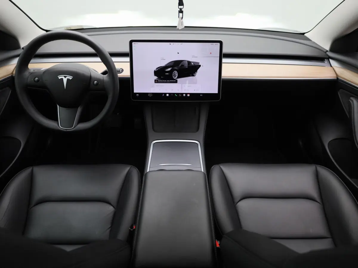 Long Range AWD 75 kWh | WORDT VERWACHT | PANORAMADAK | ACHTERUITRIJCAMERA | ELEKTRISCH VERSTELBARE VOORSTOELEN | LED VERLICHTING | ELEKTRISCHE ACHTERKLEP | NAVIGATIE |