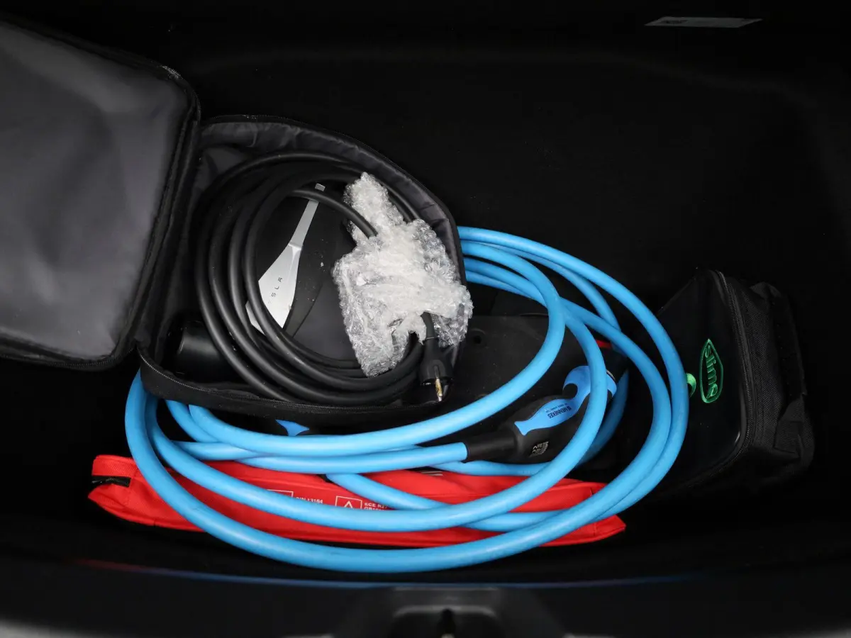 Long Range AWD 75 kWh | WORDT VERWACHT | PANORAMADAK | ACHTERUITRIJCAMERA | ELEKTRISCH VERSTELBARE VOORSTOELEN | LED VERLICHTING | ELEKTRISCHE ACHTERKLEP | NAVIGATIE |