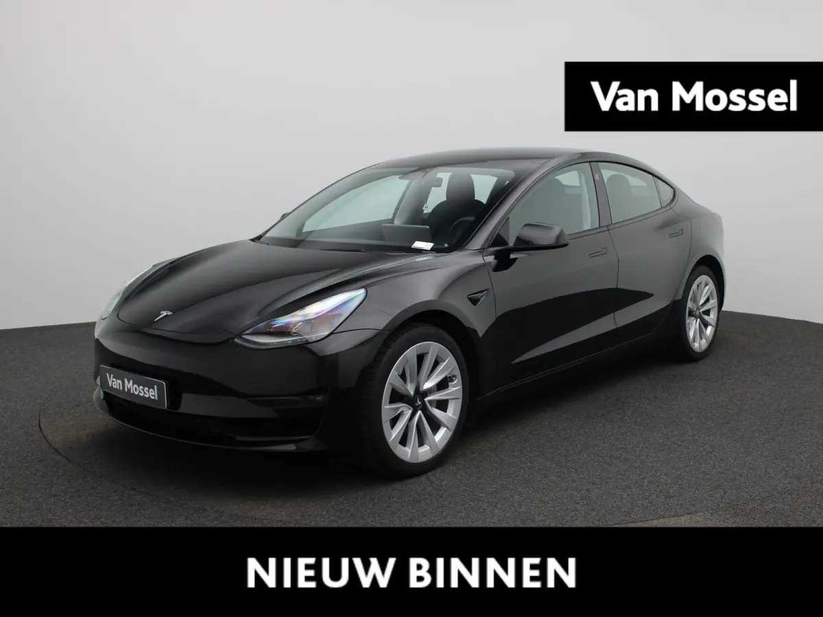 Long Range AWD 75 kWh | WORDT VERWACHT | PANORAMADAK | ACHTERUITRIJCAMERA | ELEKTRISCH VERSTELBARE VOORSTOELEN | LED VERLICHTING | ELEKTRISCHE ACHTERKLEP | NAVIGATIE |