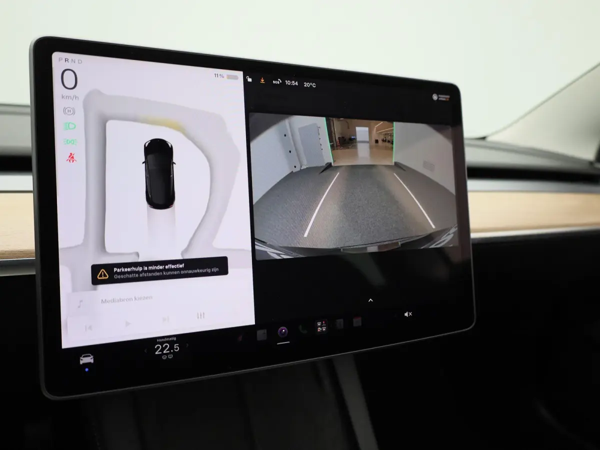 Long Range AWD 75 kWh | WORDT VERWACHT | PANORAMADAK | ACHTERUITRIJCAMERA | ELEKTRISCH VERSTELBARE VOORSTOELEN | LED VERLICHTING | ELEKTRISCHE ACHTERKLEP | NAVIGATIE |