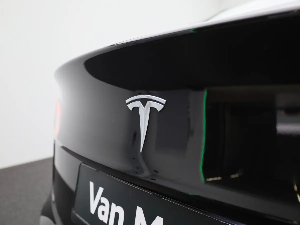 Long Range AWD 75 kWh | WORDT VERWACHT | PANORAMADAK | ACHTERUITRIJCAMERA | ELEKTRISCH VERSTELBARE VOORSTOELEN | LED VERLICHTING | ELEKTRISCHE ACHTERKLEP | NAVIGATIE |