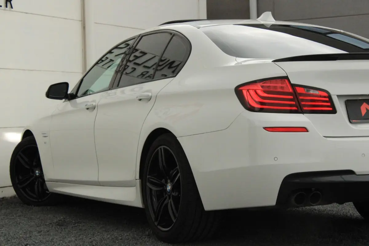 528i Softclose HUD Pano Memory Keyless Schermen achter