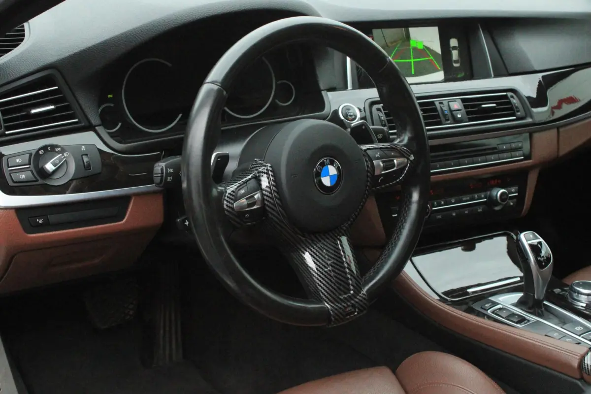 528i Softclose HUD Pano Memory Keyless Schermen achter