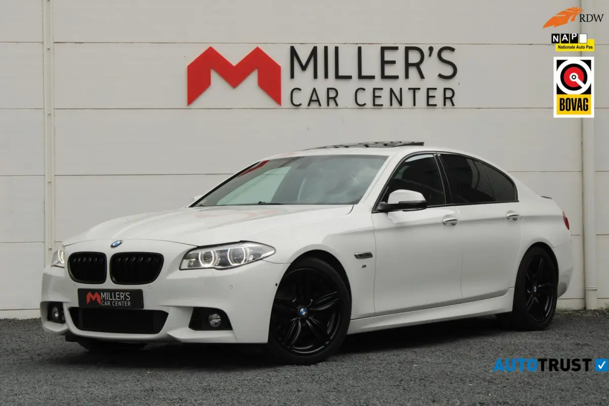 528i Softclose HUD Pano Memory Keyless Schermen achter