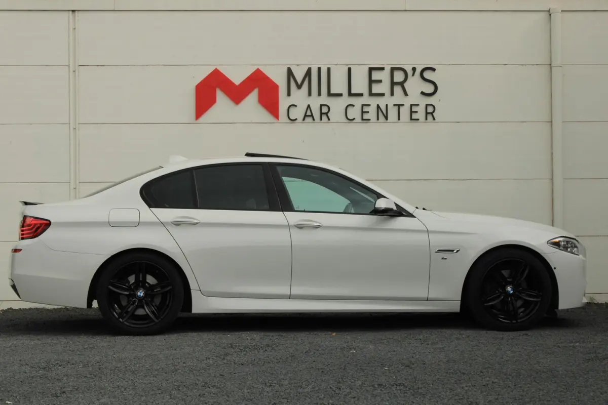 528i Softclose HUD Pano Memory Keyless Schermen achter