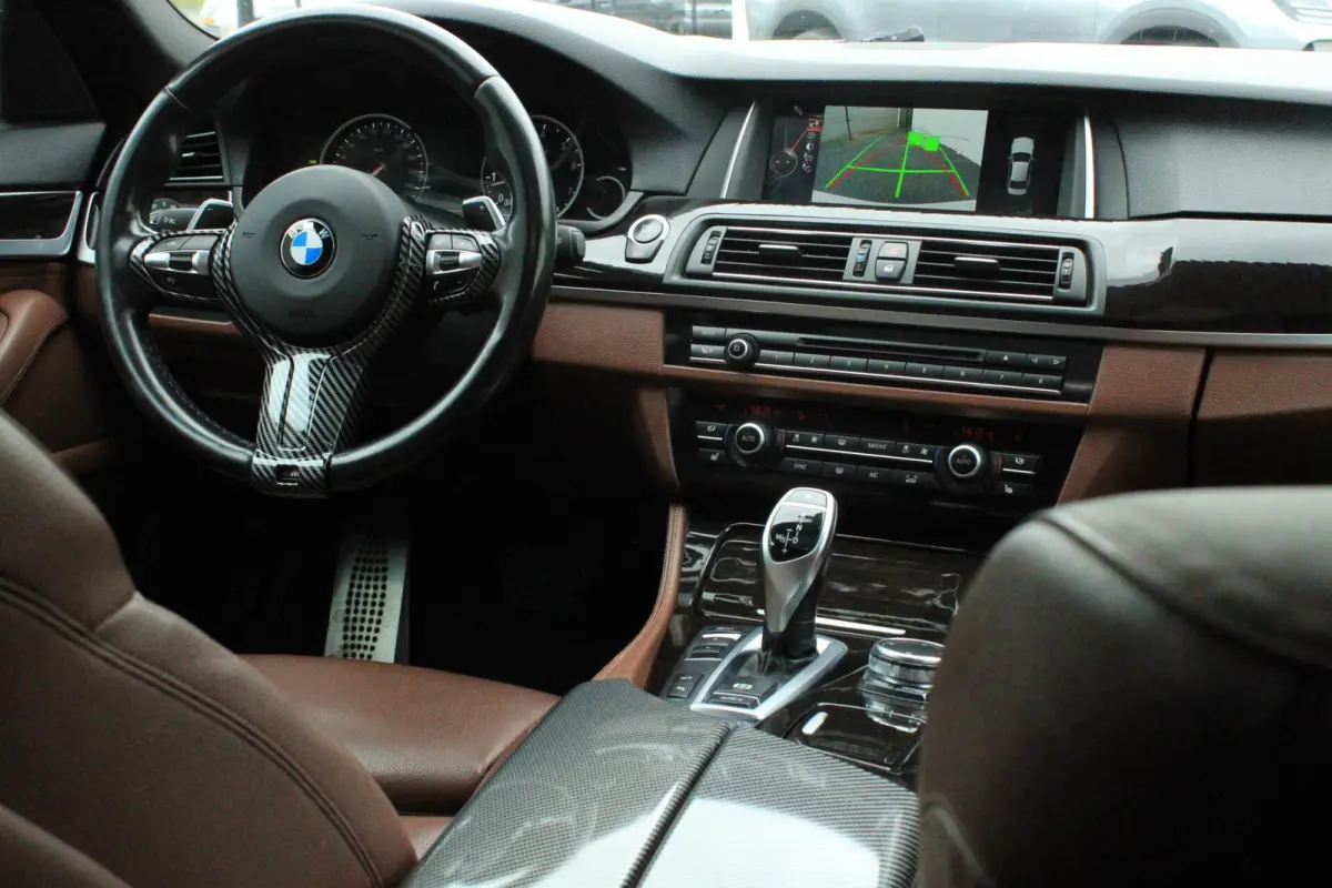 528i Softclose HUD Pano Memory Keyless Schermen achter