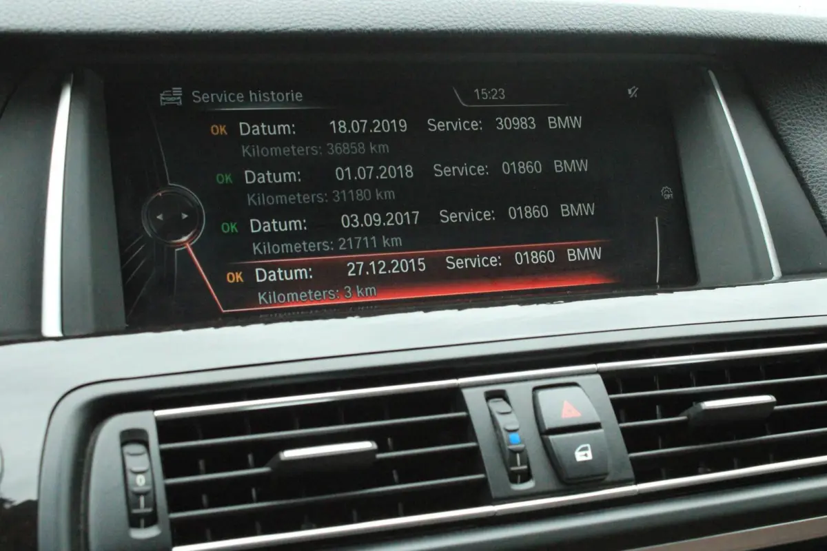 528i Softclose HUD Pano Memory Keyless Schermen achter