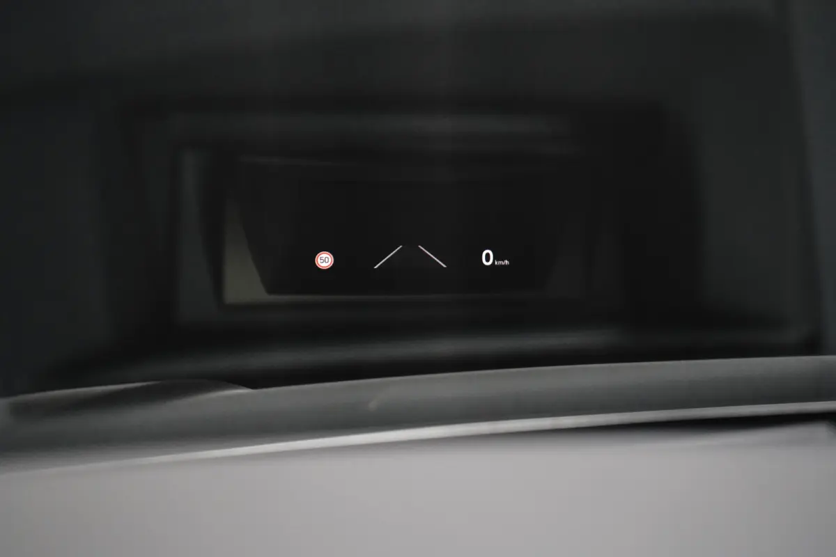 3.0 TSi eHybrid 4MOTION 460 pk R-line | Trekhaak elek. uitklapbaar | Panorama-dak | 22 inch LM-Velgen | Achteruitrijcamera |
