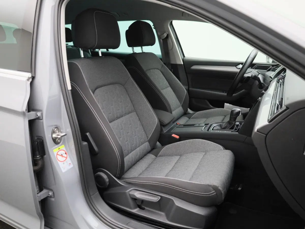 2.0 TSI Elegance Business AUTOMAAT | ACHTERUITRIJCAMERA | STOELVERWARMING | STUURWIELVERWARMING | APPLE CARPLAY - ANDROID AUTO | CLIMATE CONTROL | ADAPTIVE CRUISE CONTROL |