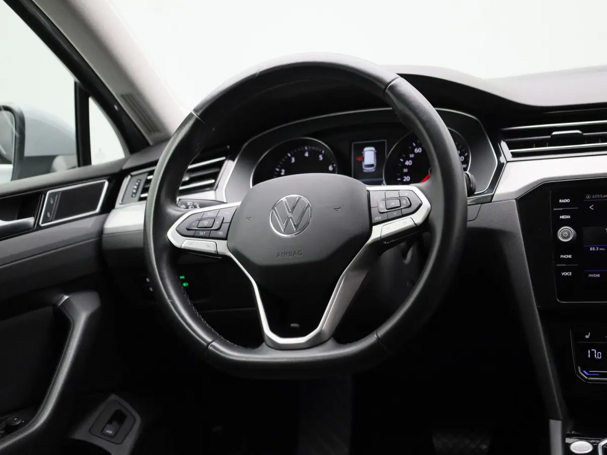 2.0 TSI Elegance Business AUTOMAAT | ACHTERUITRIJCAMERA | STOELVERWARMING | STUURWIELVERWARMING | APPLE CARPLAY - ANDROID AUTO | CLIMATE CONTROL | ADAPTIVE CRUISE CONTROL |