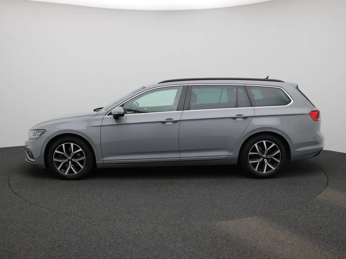 2.0 TSI Elegance Business AUTOMAAT | ACHTERUITRIJCAMERA | STOELVERWARMING | STUURWIELVERWARMING | APPLE CARPLAY - ANDROID AUTO | CLIMATE CONTROL | ADAPTIVE CRUISE CONTROL |