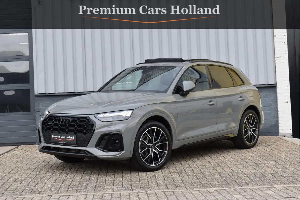 55 TFSI e S-Line 367 Pk Quantum Grey Exclusive Pano Luchtvering ACC Sfeer 20 Inch