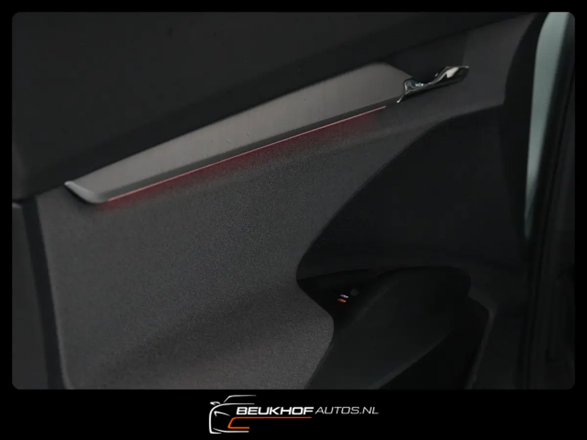 60 Leer Carplay Trekhaak Cruise Soh 92.4%