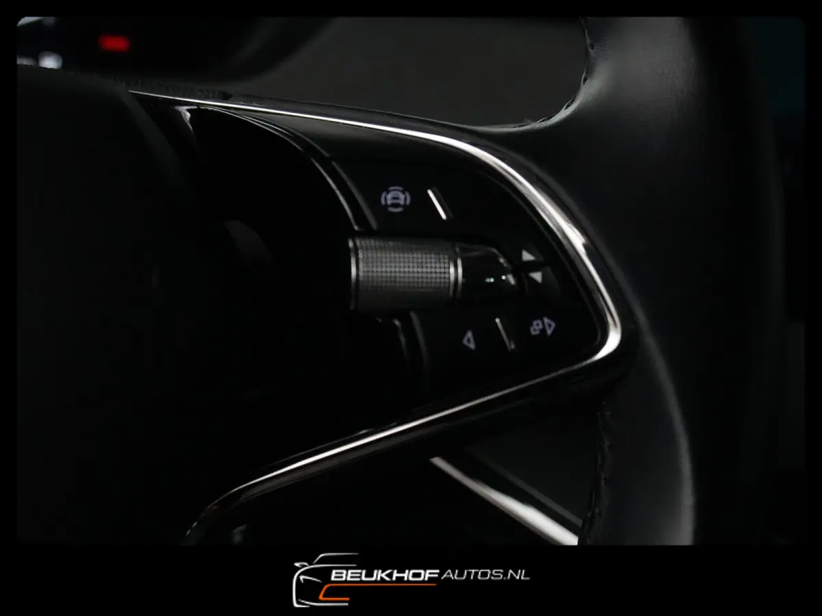 60 Leer Carplay Trekhaak Cruise Soh 92.4%