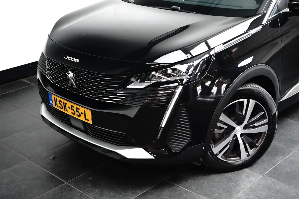 1.6 HYbrid 225 Active Pack Business Camera | Parkeersensoren | Digitaal Dashboard | 17" Lichtmetaal | Leder/Stof | Keyless | LED | Achteruitrijcamera | Apple Carplay/Android Auto|telefoonint