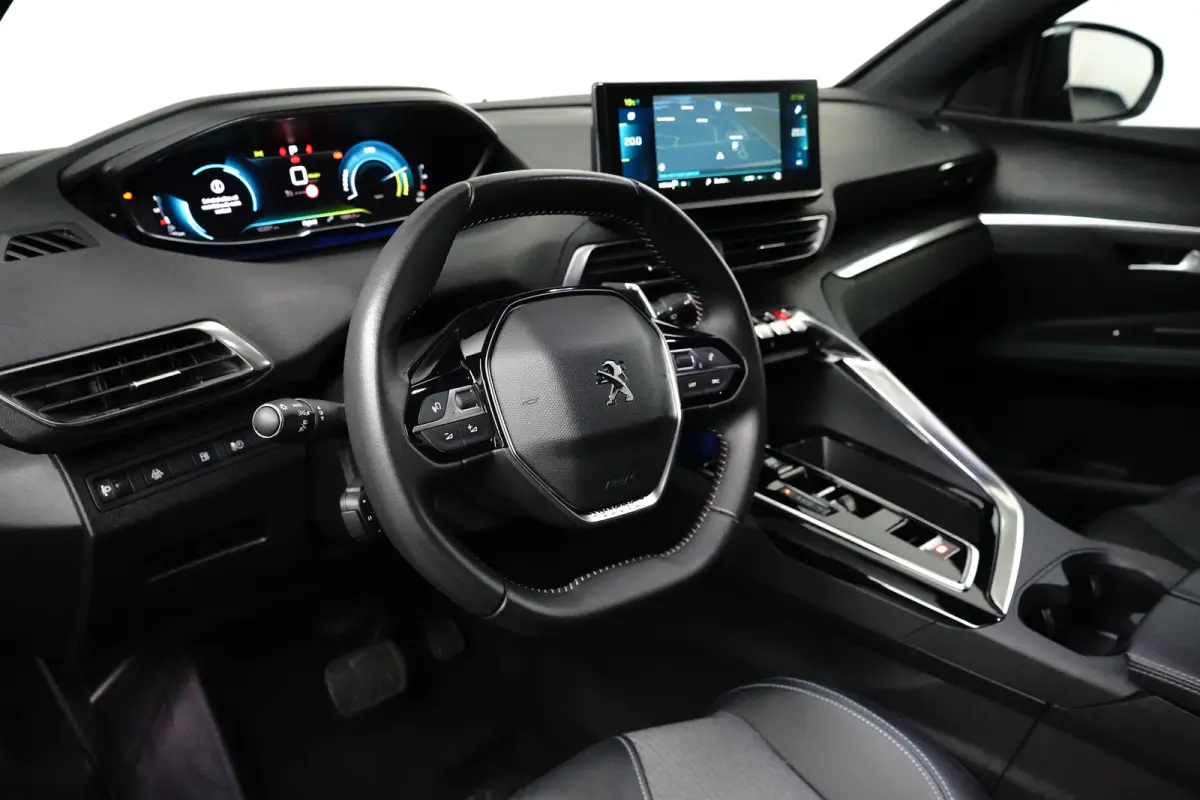 1.6 HYbrid 225 Active Pack Business Camera | Parkeersensoren | Digitaal Dashboard | 17" Lichtmetaal | Leder/Stof | Keyless | LED | Achteruitrijcamera | Apple Carplay/Android Auto|telefoonint