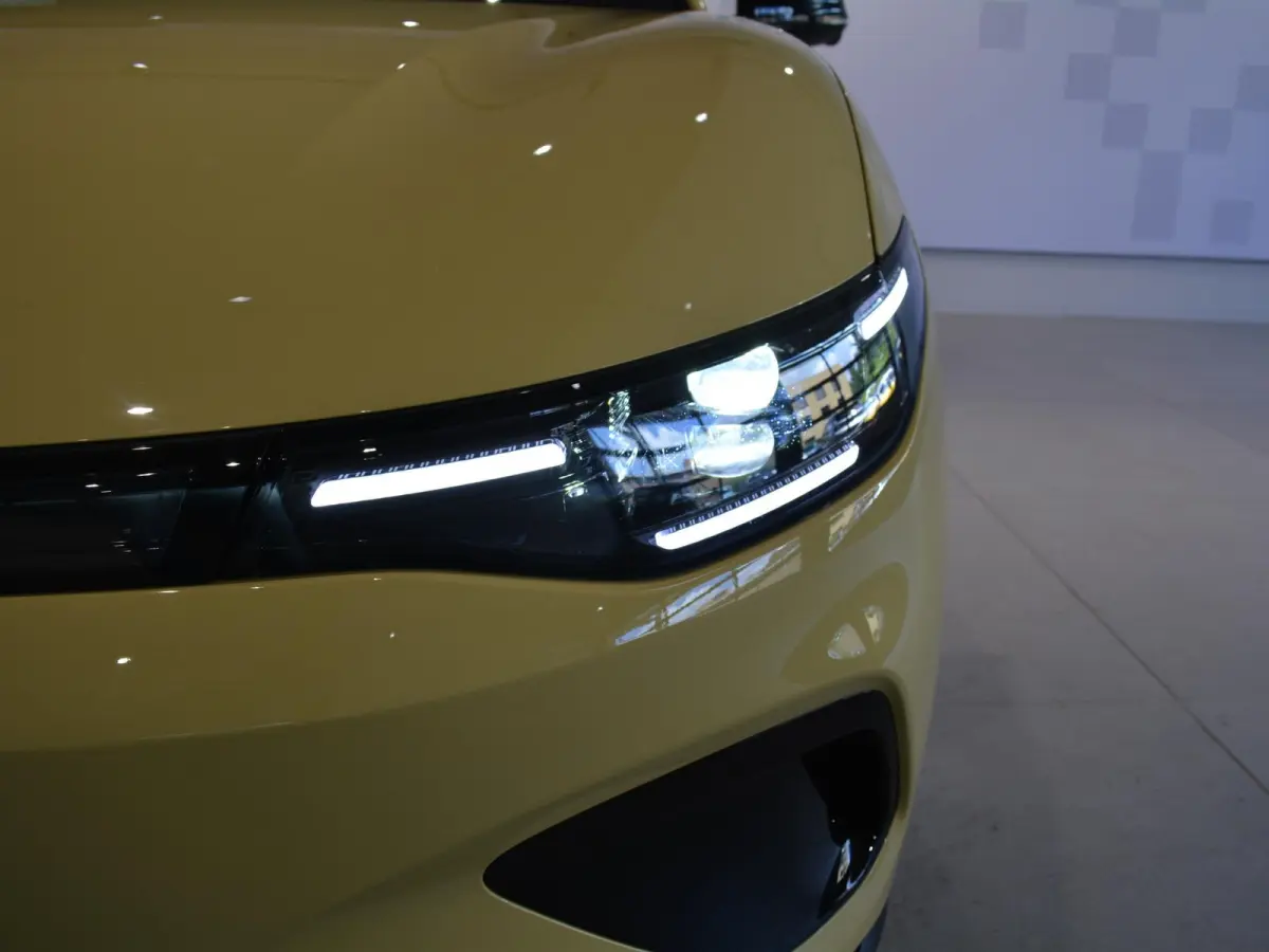 ProMax Design 67.1 kWh | Navigatie | Camera | i9 inch velgen | Apple carplay