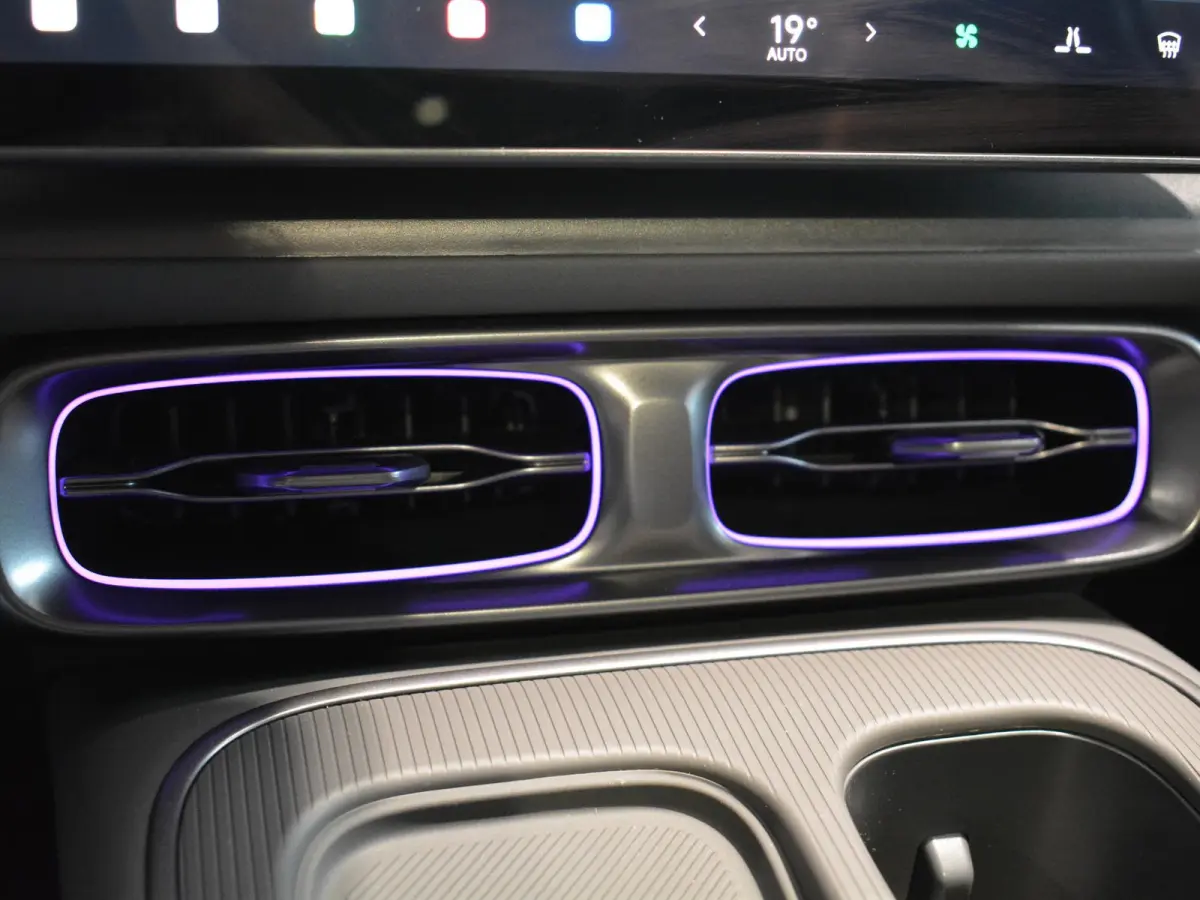 ProMax Design 67.1 kWh | Navigatie | Camera | i9 inch velgen | Apple carplay