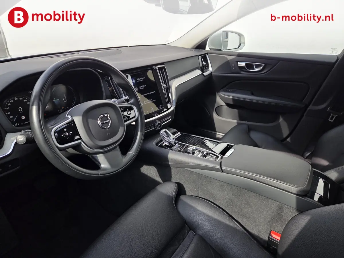 2.0 T6 Recharge AWD Inscription Trekhaak 2000kg NL Auto! | Adaptive Cruise Control | Achteruitrijcamera | Stoel/Stuurwielverwarming